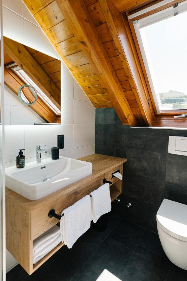 Moderne 2 Zi.Fewo Blackforest Art Naehe Freiburg Simonswald Bagian luar foto